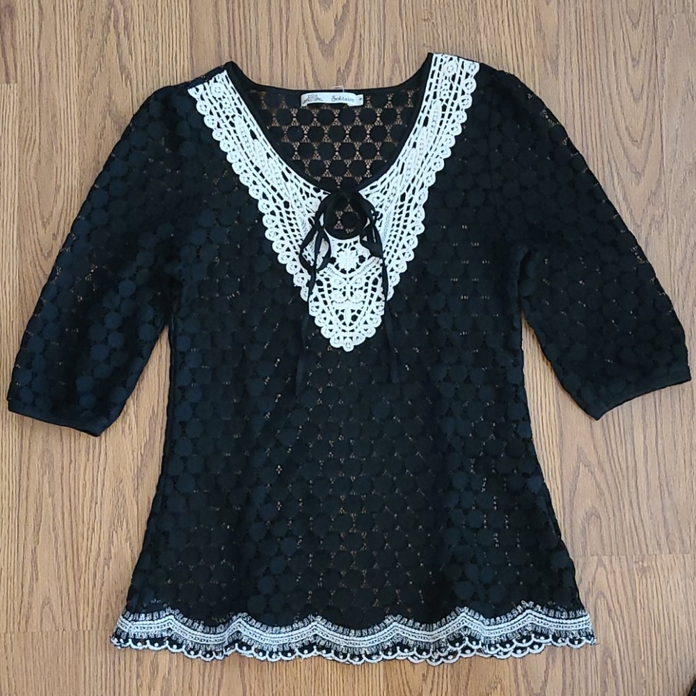 Elbow length sleeve lace black blouse